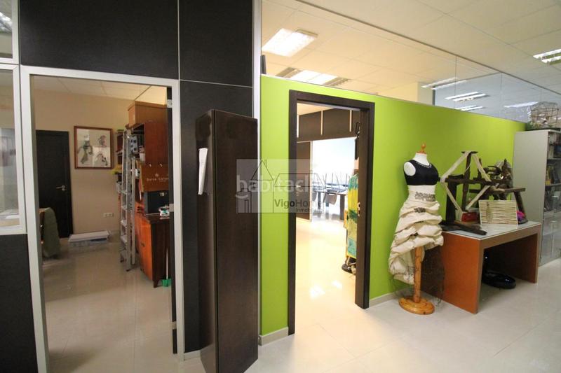 Foto 2f2a64e7-dc27-40e2-9c05-65e748ce0eb1. Alquiler local comercial en Valadares - Beade Vigo