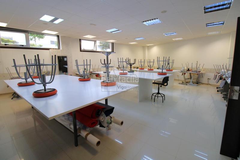 Foto 920192d2-a23b-47da-a28c-17c273c66b4a. Alquiler local comercial en Valadares - Beade Vigo