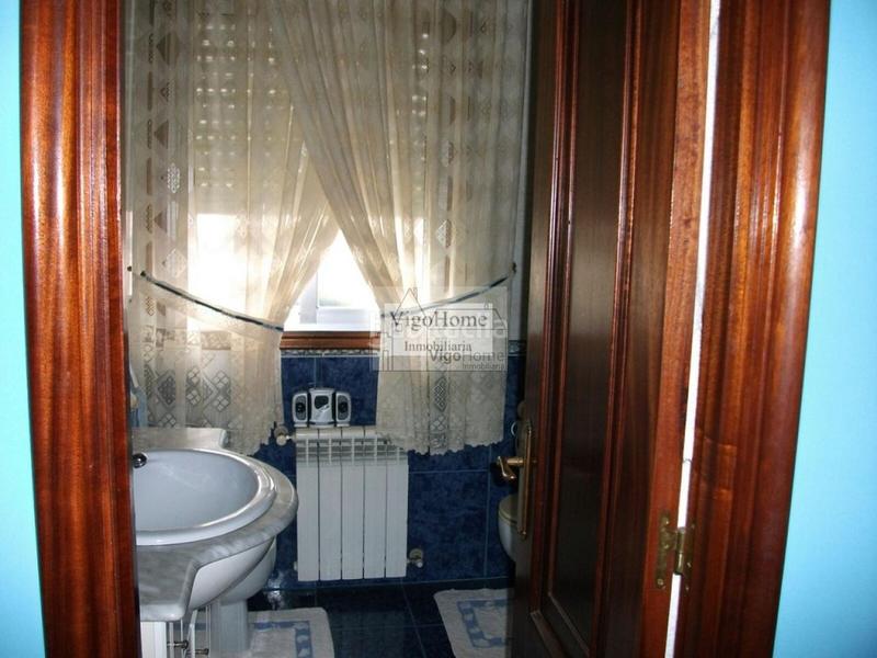 Foto 32db1861-d0d4-4e36-b604-45dccc2e00f2. Casa amb calefacció aparcament a Moaña