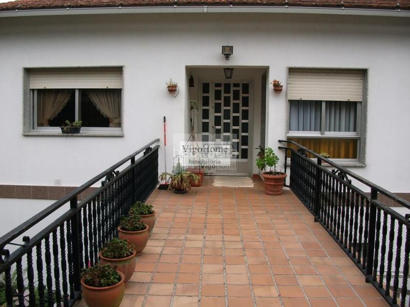 Foto f7e31912-2a1f-466a-8f59-0b4f52e29511. Casa amb calefacció aparcament a Moaña