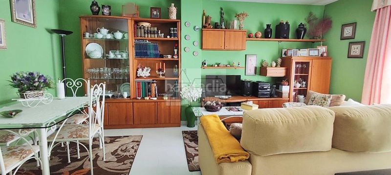 Foto b48135e0-56ae-43a7-b132-3a38c9da5ea8. Casa amb calefacció a O Hío Cangas