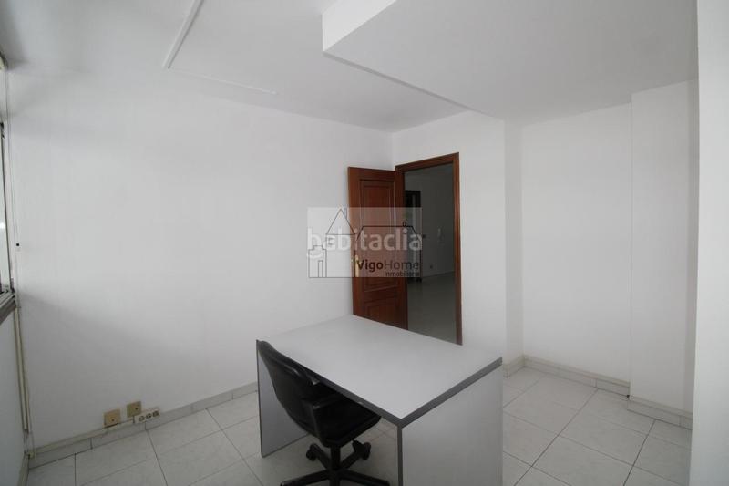 Foto f8161bd6-4f0d-4bef-a309-d341fcb91f2d. Location bureau dans Centro - Areal Vigo