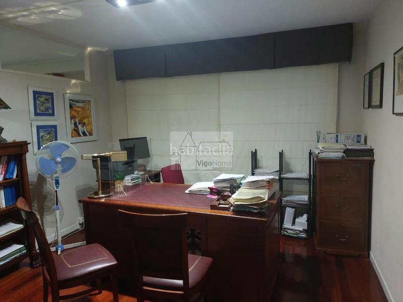 Foto f0ee7057-0eda-4216-956d-36b6856687f1. Rent office space in Centro - Areal Vigo