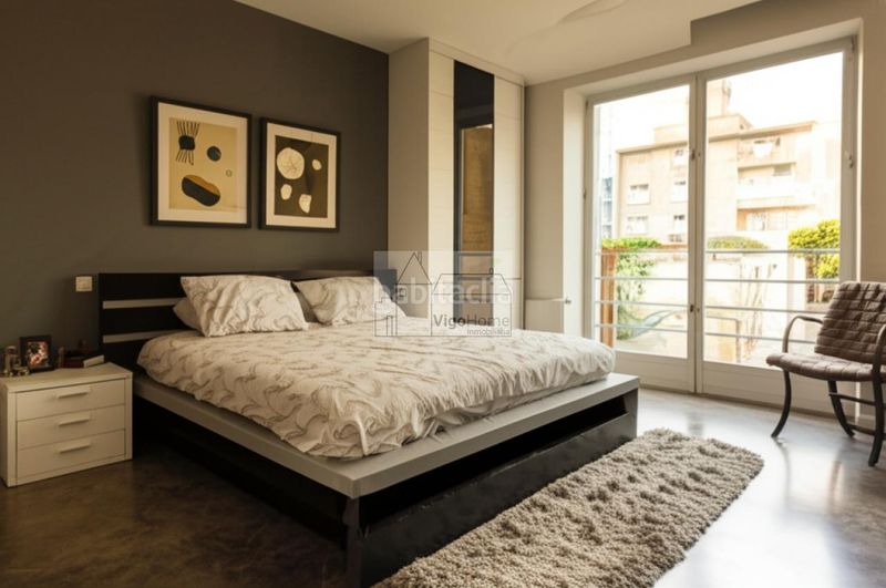Foto 95d8fd40-e4fe-4a0d-9cda-edb9a7a01123. Edificio in Casablanca - Calvario Vigo