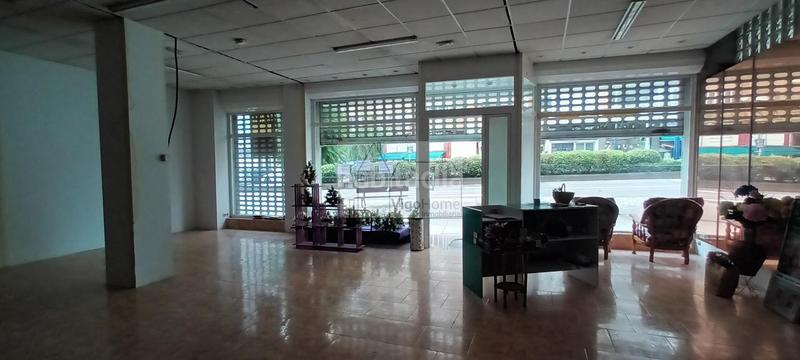 Foto d175a48a-2490-49f7-b5b9-09f084d5ba24. Local comercial a travesía de Vigo - san xoán Vigo