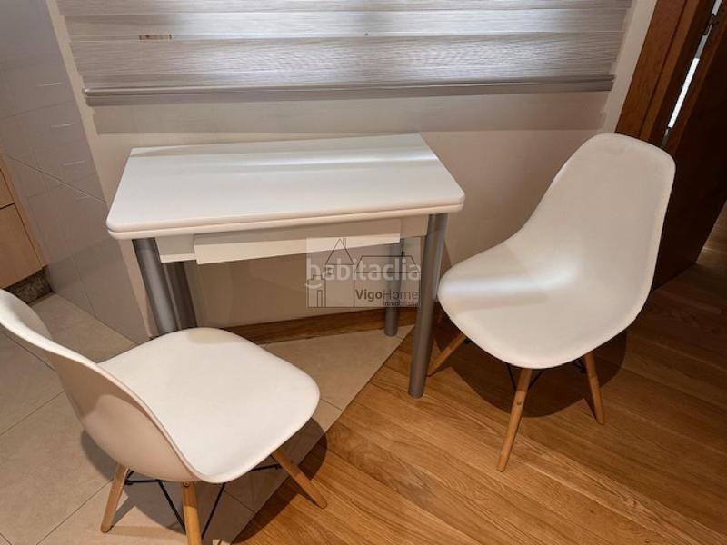 Foto 423770ac-0e50-47dd-837b-722ac4ee9c94. Alquiler estudio en alfonso xiii 12 en Centro - Areal Vigo