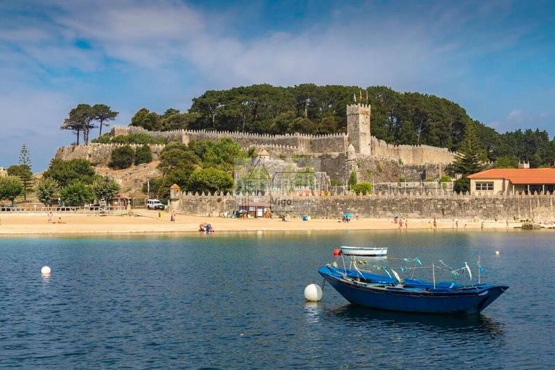 Foto c69c6c15-22b6-476c-abba-f7b8f93ded48. Xalet amb calefacció aparcament piscina a Baiona