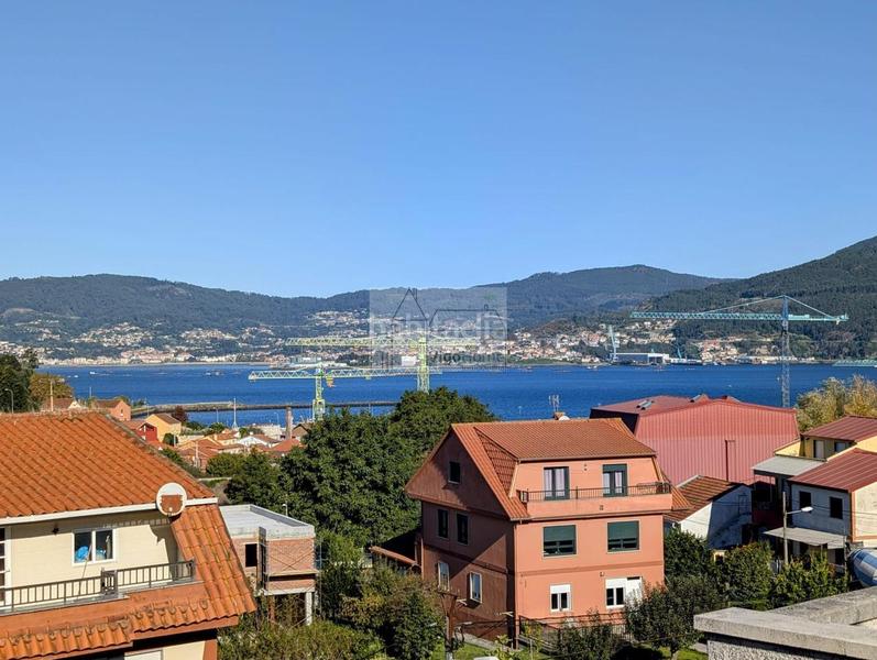 Foto f5421c57-2d85-48cf-a9ed-493b1b004907. Casa a schiera con riscaldamento parcheggio in Teis Vigo