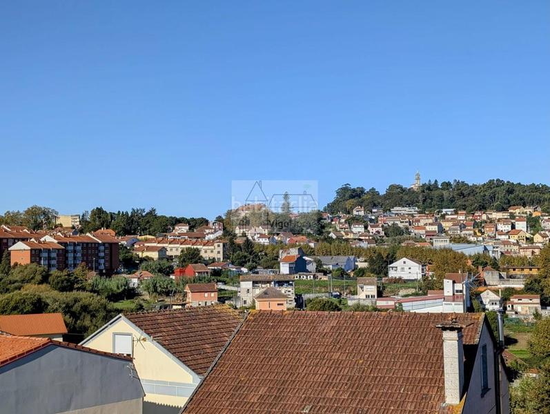 Foto f7bc9082-b7c3-4f66-a04c-93e8d74ba904. Casa a schiera con riscaldamento parcheggio in Teis Vigo