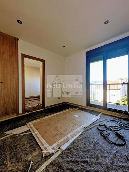 Foto d3fcefb7-4f41-4360-a723-dc0ce7236018. Casa adosada en Teis Vigo