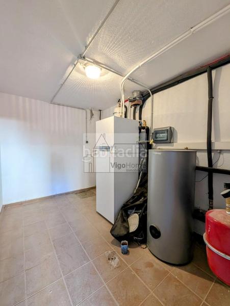 Foto 426e2284-7fbf-4ea8-ac4a-9ca2d673246b. Casa adossada amb calefacció aparcament a Teis Vigo