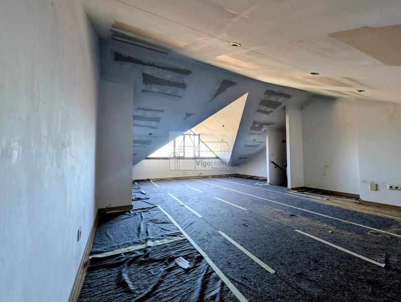 Foto 11889176-ff1a-4b3d-a0f1-5a2c9b20c69b. Semi detached house with heating parking in Teis Vigo