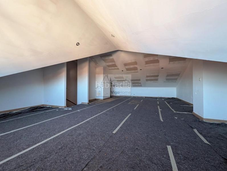 Foto 649f22c9-c688-4567-8cd1-2541de3d5d1b. Semi detached house with heating parking in Teis Vigo