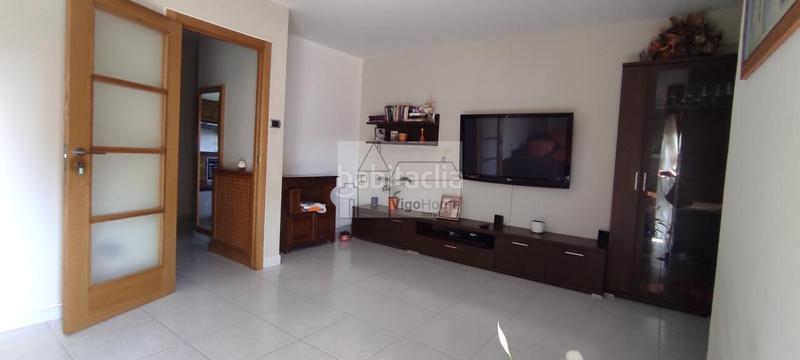 Foto 1c113fa4-ff2e-484f-b743-6a0d38610b9a. Haus mit heizung parking in Moaña