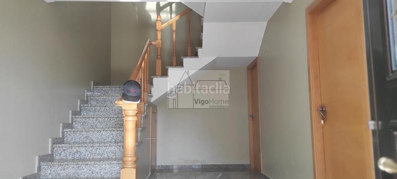 Foto e0f8e2bf-682e-42b8-8c50-d52ff756765f. Haus mit heizung parking in Moaña