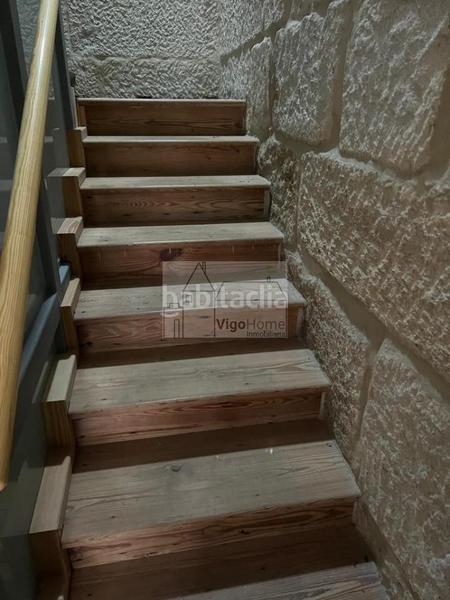 Foto ab62800d-ce68-405a-a8fa-2952378ecd43. Penthouse with heating in Centro - Areal Vigo