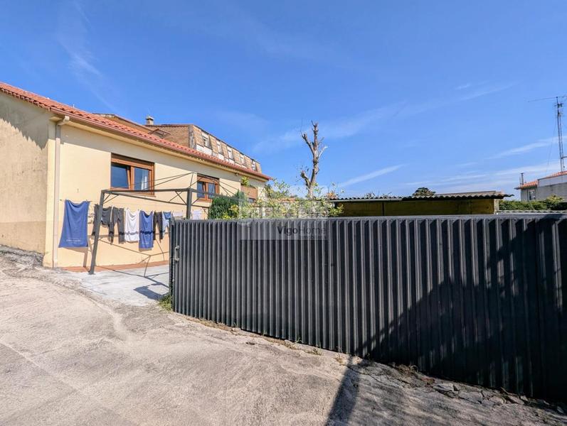 Foto 228e3972-8ba3-44a1-83c6-b5cc23d2019c. Duplex with heating in A Salgueira - O Castaño Vigo