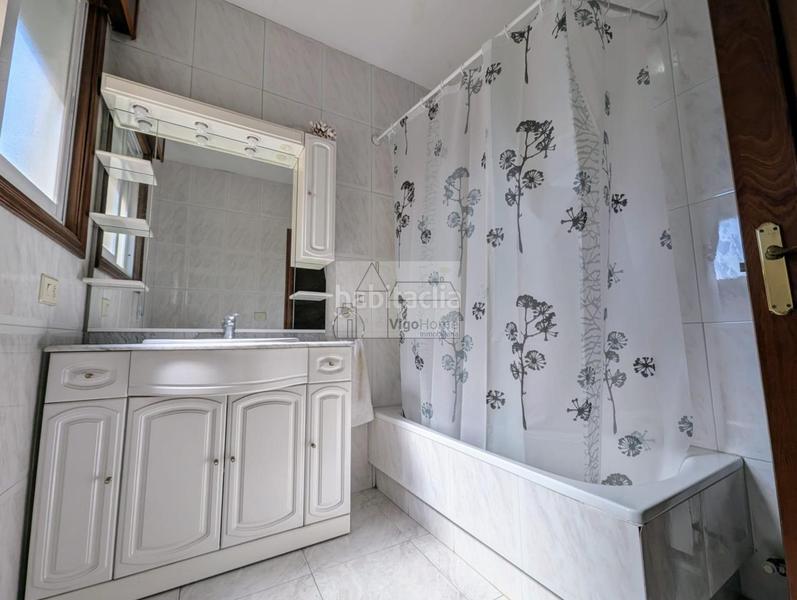 Foto 4bafea7d-914b-4269-946d-e26e3d75084f. Zweistöckige wohnung mit heizung in A Salgueira - O Castaño Vigo