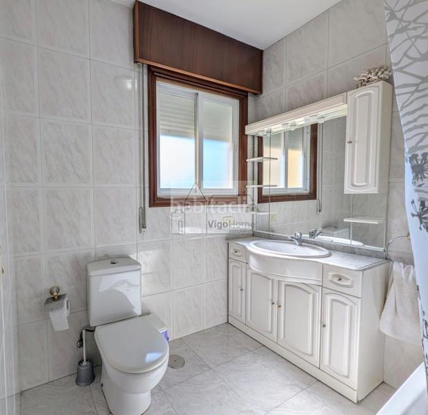 Foto ac038ea1-6f59-4e06-b82f-fadd22847415. Zweistöckige wohnung mit heizung in A Salgueira - O Castaño Vigo