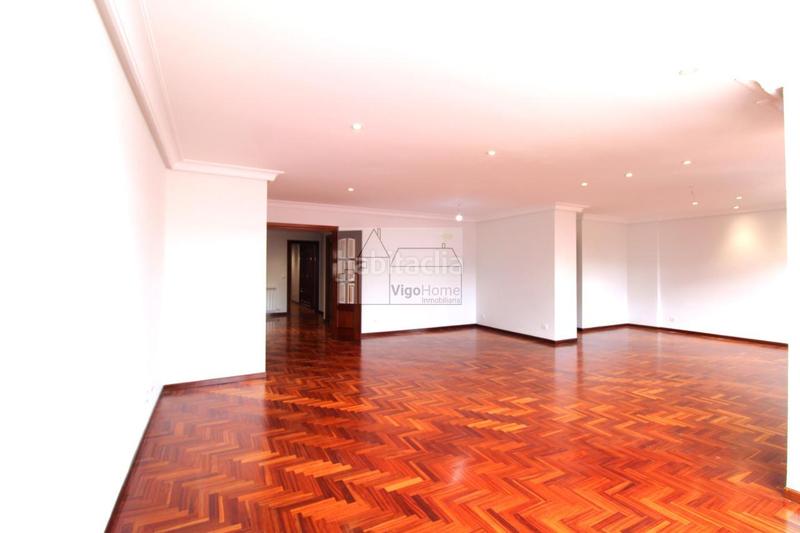 Foto 254d88e9-ea11-425b-9b73-1f57e0bab678. Appartement dans garcia barbon 48 dans Centro - Areal Vigo