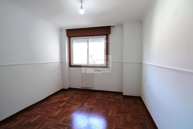 Foto 2734f99e-53a8-4d25-b36c-2eb0ffd4511c. Appartement dans garcia barbon 48 dans Centro - Areal Vigo