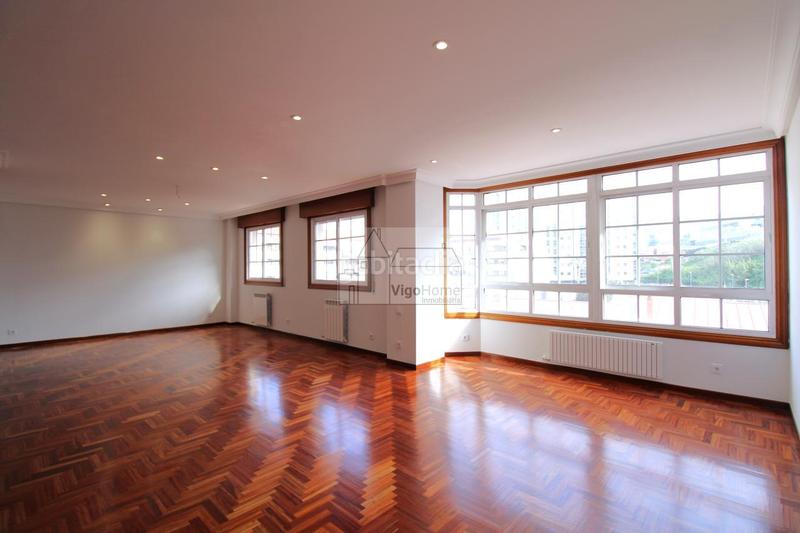 Foto 34e9cd0a-d103-44ff-8158-cf8c51acaa42. Appartement dans garcia barbon 48 dans Centro - Areal Vigo