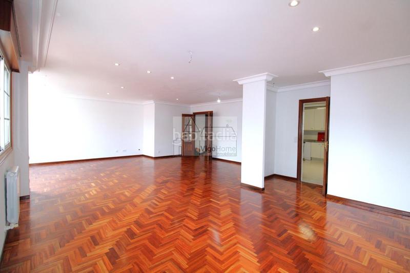 Foto 3b359852-682b-4431-b7fc-931232e5403d. Appartement dans garcia barbon 48 dans Centro - Areal Vigo