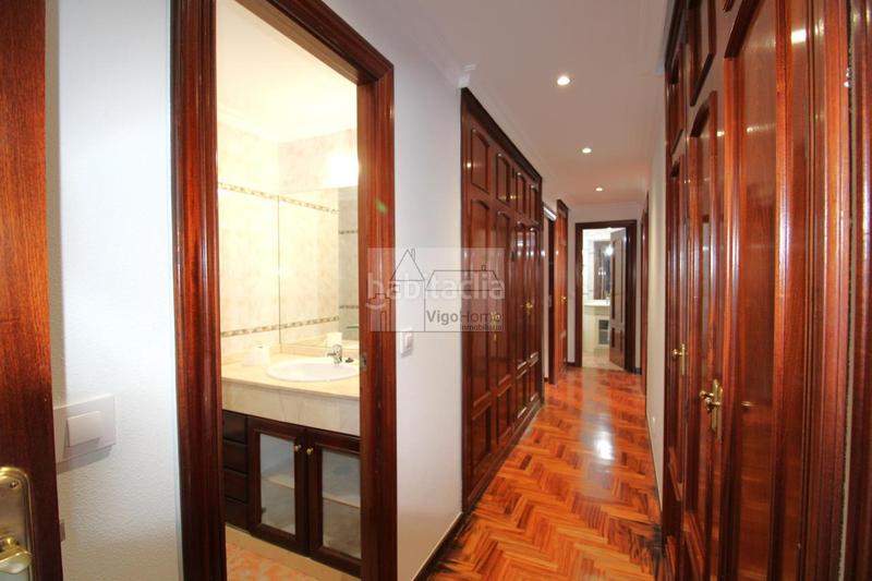 Foto 0022f868-94c9-4075-93a3-52163c363d52. Piso en garcia barbon 48 en Centro - Areal Vigo