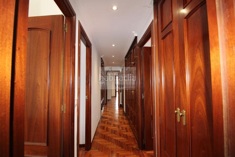 Foto 8827ec04-7864-4dce-819d-89f397e201e2. Piso en garcia barbon 48 en Centro - Areal Vigo