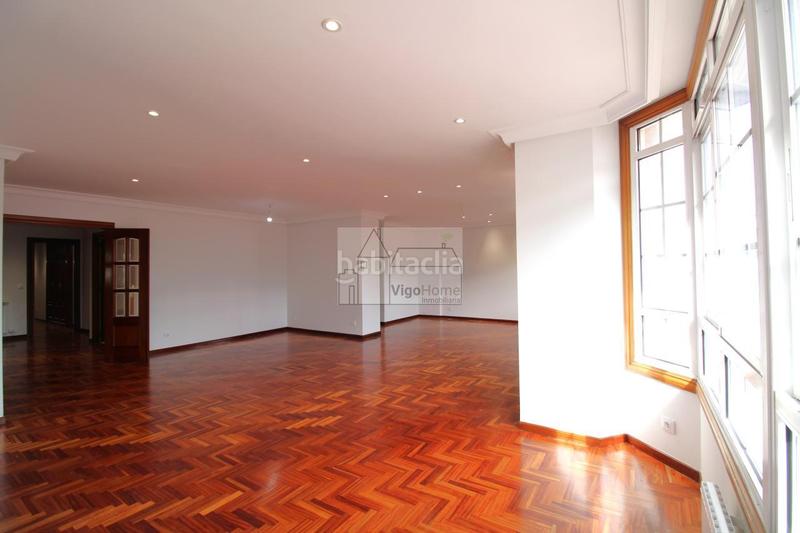 Foto ed54434e-e82d-4367-ac57-56207871c2c4. Piso en garcia barbon 48 en Centro - Areal Vigo