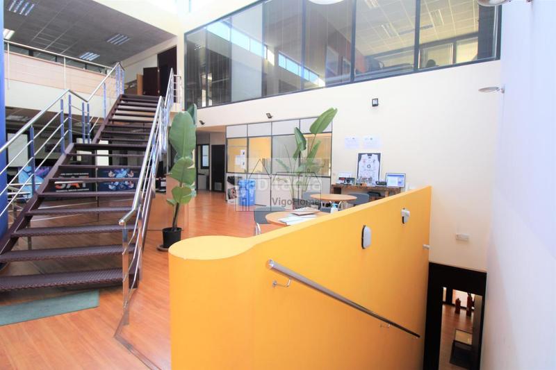 Foto 130950cd-792c-48d2-9bc2-c3f6a4e46c2c. Rent office space with heating parking in Lavadores Vigo