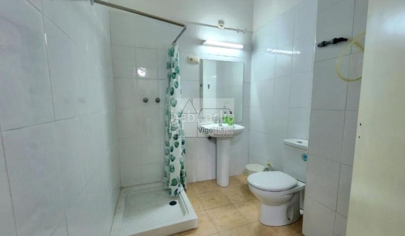 Foto 7d18df39-4b6c-4602-87e4-b10fbf8ed76f. Local comercial a Centro - Areal Vigo