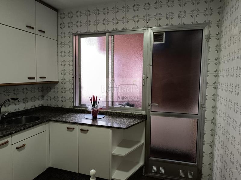 Foto 1d8ff6da-4796-4c99-ba21-74bc1929a798. Appartamento con riscaldamento parcheggio in Plaza de la industria Vigo