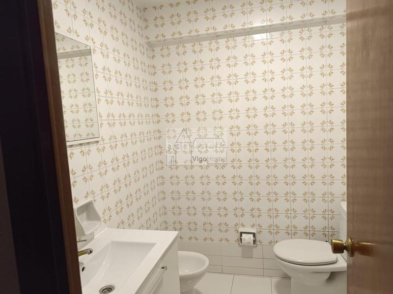 Foto 45574785-f3f5-483c-b474-f4e9f2ce094a. Appartamento con riscaldamento parcheggio in Plaza de la industria Vigo