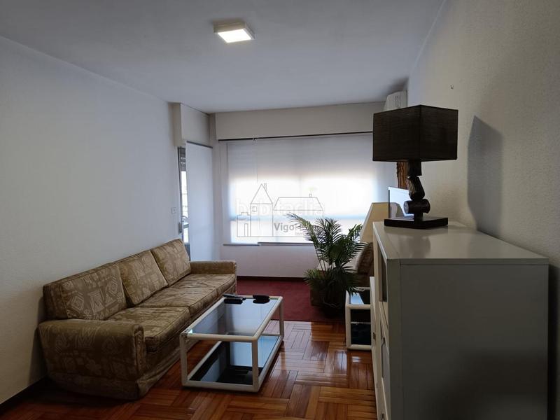 Foto befe3582-571c-45c0-97f5-05316aff0568. Appartamento con riscaldamento parcheggio in Plaza de la industria Vigo