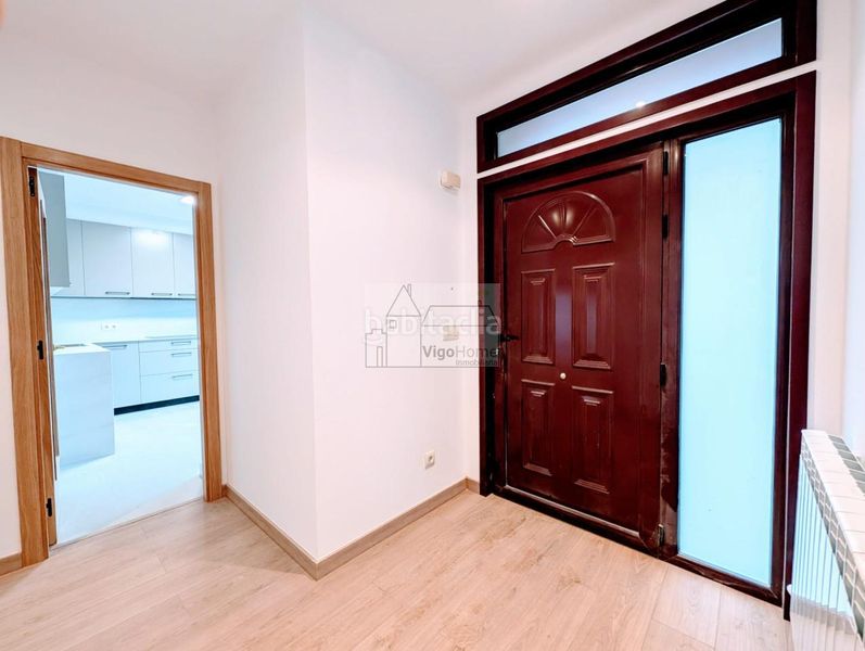 Foto a7e615ec-1b8f-4655-a95e-52772b7230c1. Casa adossada amb calefacció aparcament a Teis Vigo