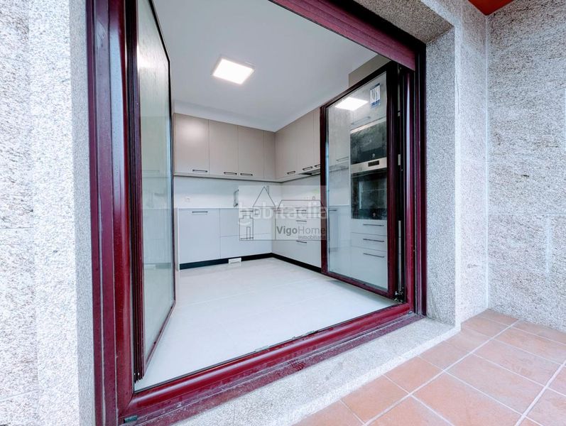 Foto d00c090e-fc8c-4fd9-8889-25bd0dc12731. Casa adossada amb calefacció aparcament a Teis Vigo