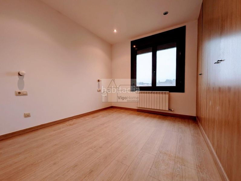 Foto d06d75f6-d41f-4595-91b1-b2bc99f3a04e. Casa adossada amb calefacció aparcament a Teis Vigo
