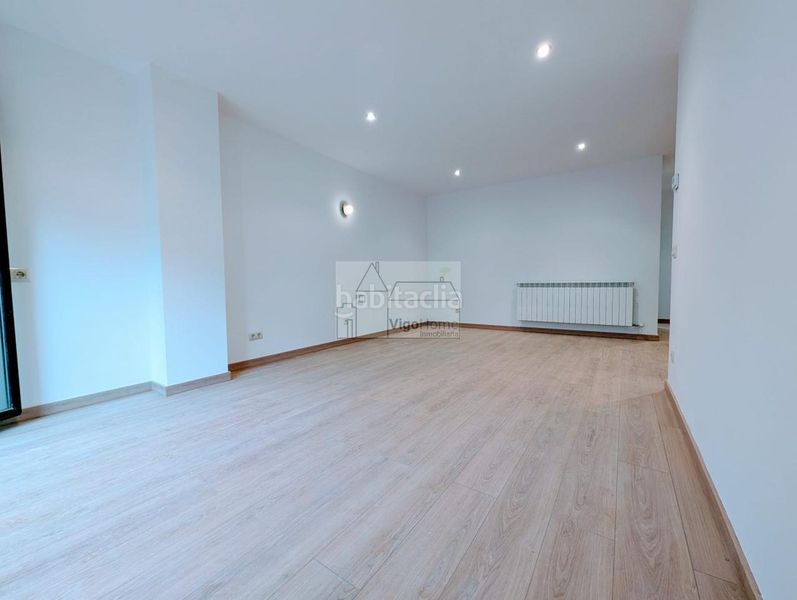 Foto dee3c2ce-b62a-41d2-b8db-66beb052ed58. Casa adossada amb calefacció aparcament a Teis Vigo