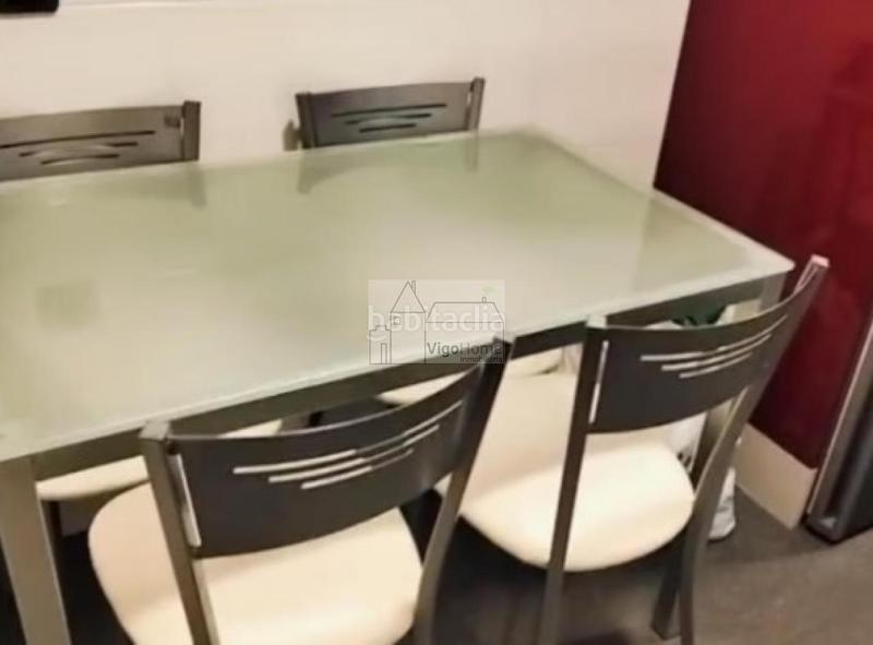 Foto 0262d6db-a06c-45b8-8b6e-81a2a4423c5c. Pis amb aparcament a Berbés - Peritos Vigo