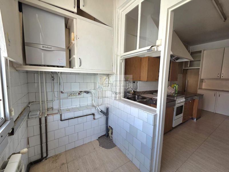 Foto 311917c1-cd1b-4f80-836b-4e53c5639b19. Pis amb calefacció a Centro - Areal Vigo