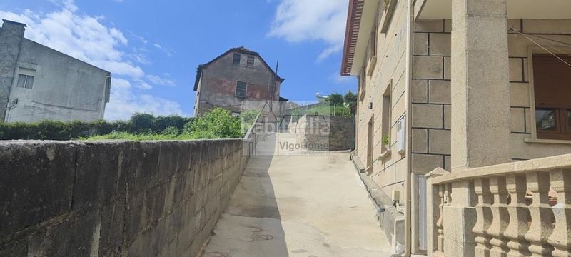 Foto 199a5a4d-86e9-49b8-8972-db9c0f9925eb. Casa amb aparcament a Moaña