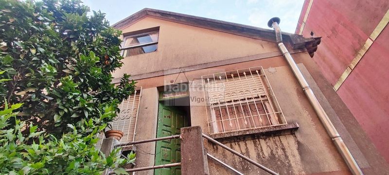 Foto 5d9ec0fb-4a8f-487c-a3e9-7d72fa9d242b. Casa amb calefacció a Moaña