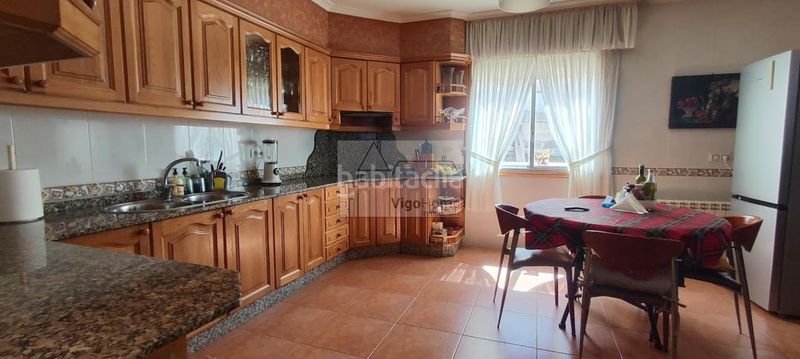 Foto d70a8d3c-2625-44b5-ad7f-acbee8de551a. Casa amb calefacció aparcament a Moaña