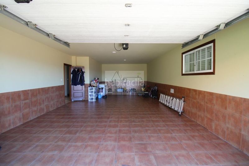Foto 0eb099ce-7142-47dd-a940-6526ef8764e3. Casa amb calefacció aparcament piscina a Mos