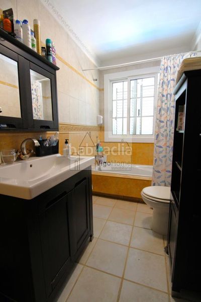 Foto cb845d11-d682-44b1-b6f3-64acafecfcf8. Casa amb calefacció aparcament piscina a Mos