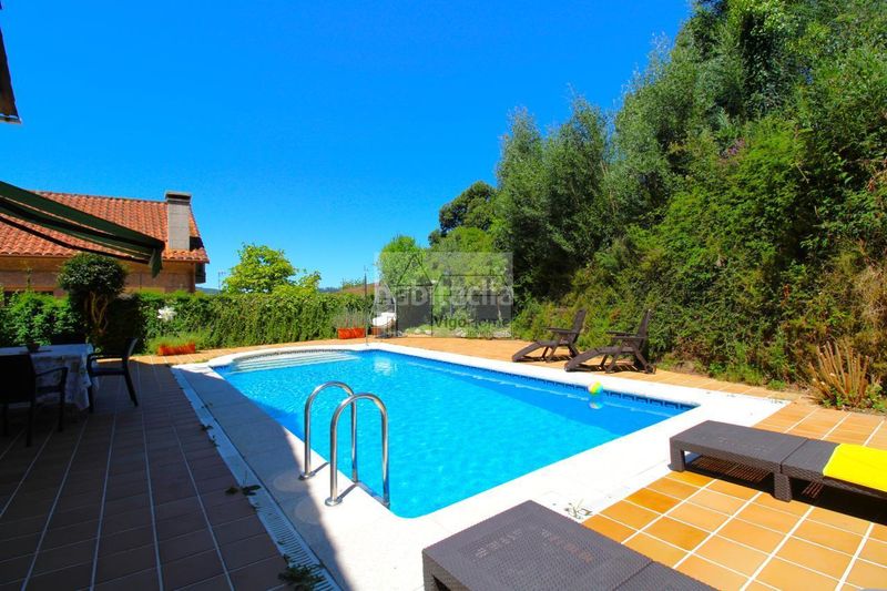 Foto cffc8f35-50ae-4026-aa76-c61d16f1edbd. Casa amb calefacció aparcament piscina a Mos