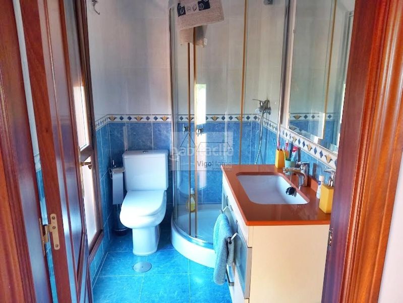 Foto 475f3a4f-f123-4520-a298-5b9a4cc73e35. Casa amb calefacció aparcament a Darbo Cangas