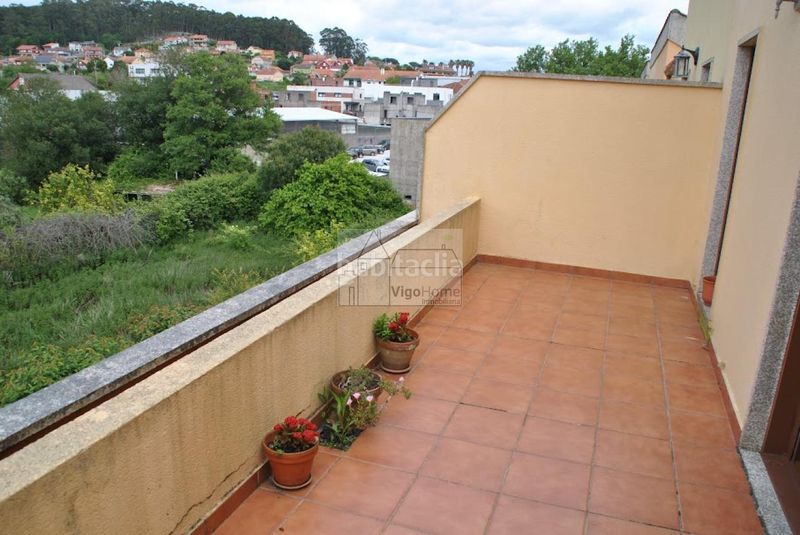 Foto 80a95dda-64dc-4ac9-b27c-775fdb88f2f4. Casa amb calefacció aparcament a Darbo Cangas