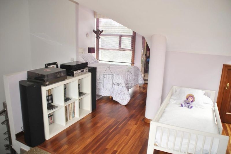 Foto cbb23446-c8c4-410b-be05-6eb4e1ad27f9. Casa amb calefacció aparcament a Darbo Cangas